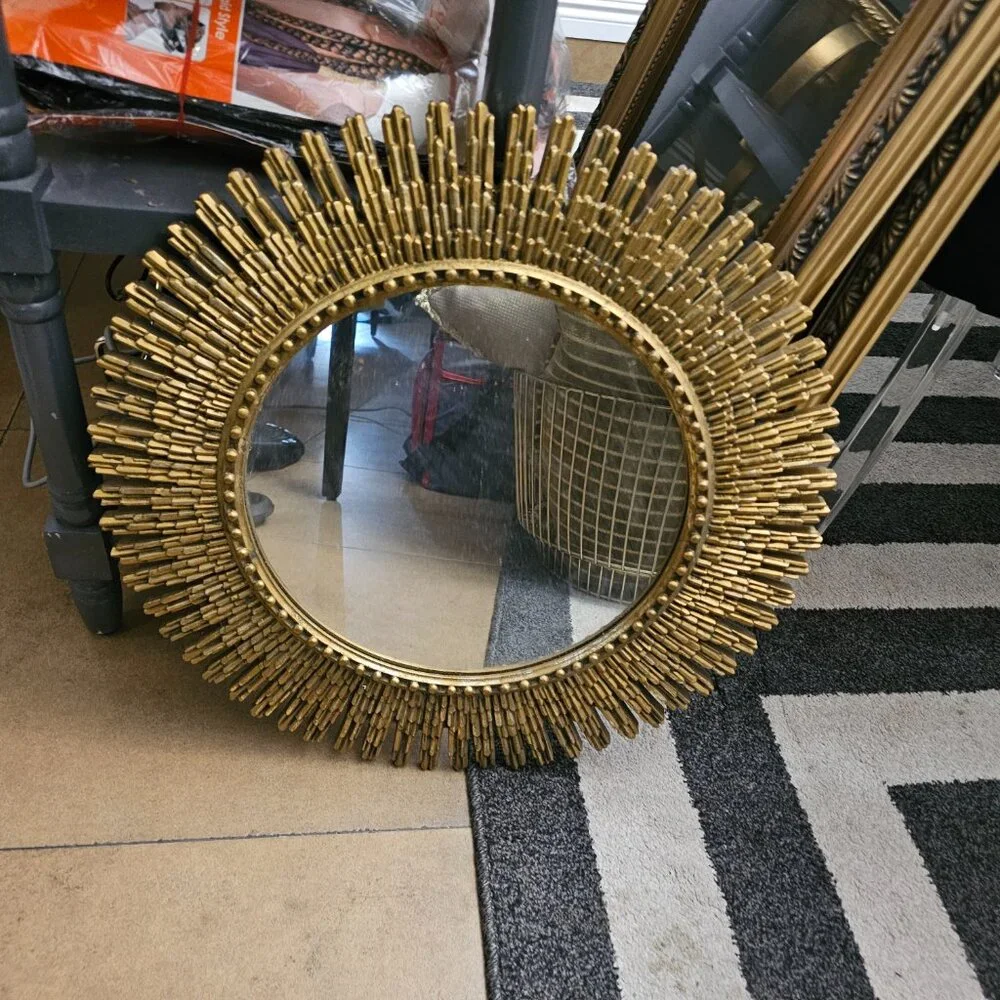 GOLD ROUND MEDIUM SZ MIRROR